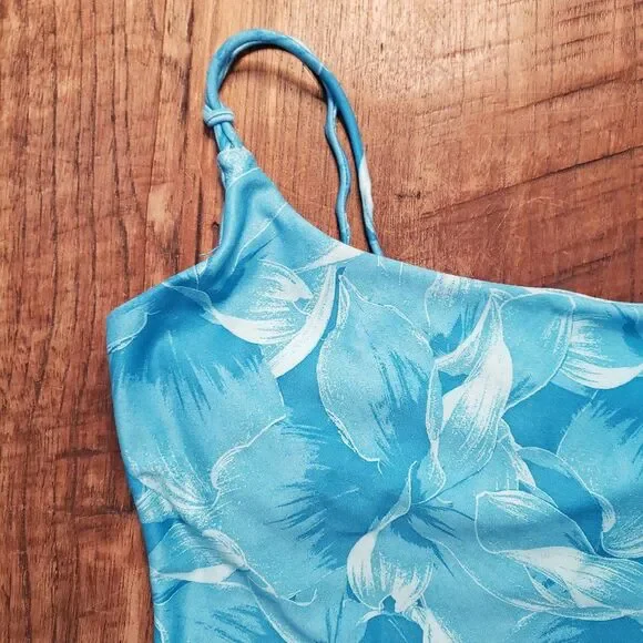 Nike Dri-Fit NWT Women Yoga Crop Top Floral Blue Size S - Picture 3 of 8